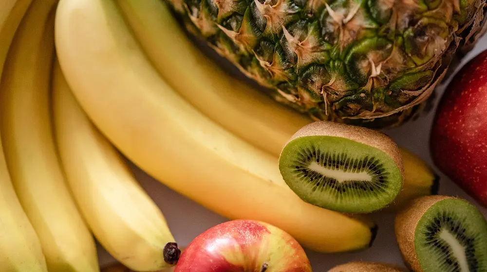 Makroskładniki w diecie aktywnej osoby: ile białka, węglowodanów i tłuszczu?