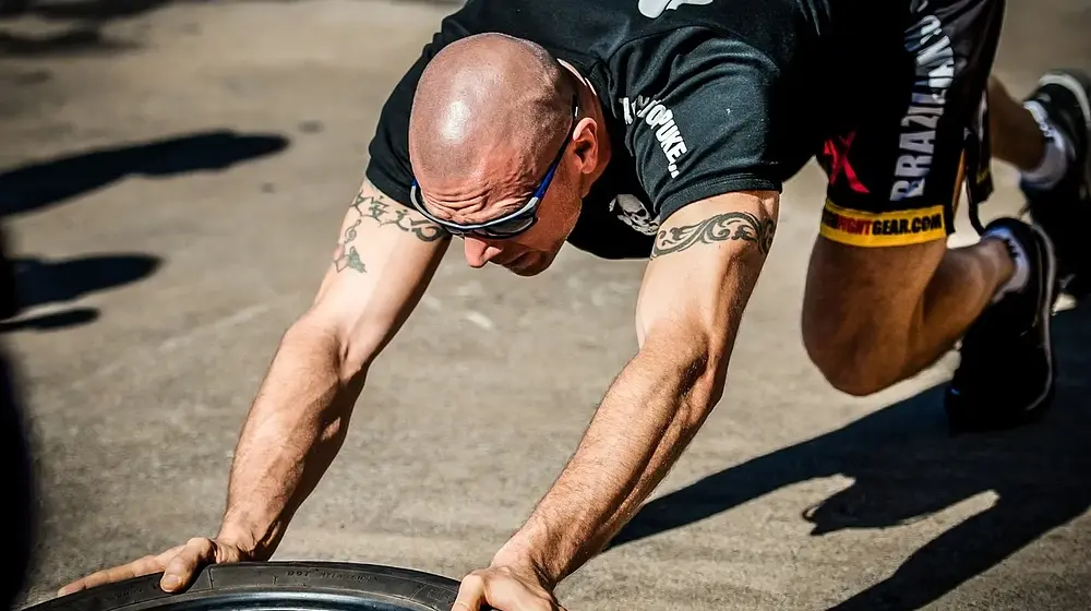 Trening funkcjonalny vs klasyczny – odkryj najlepszy wybór
