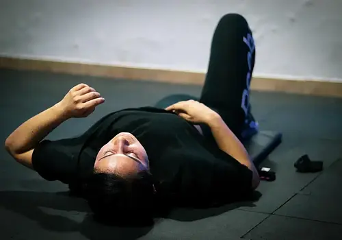 Najlepsze ćwiczenia na mięśnie brzucha dla każdego