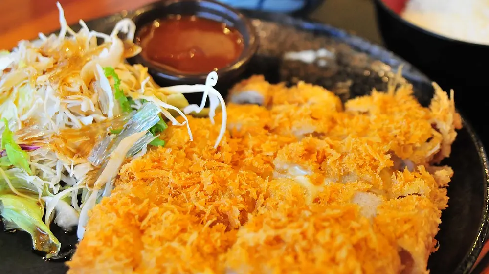 Ile kalorii ma schabowy? Wartości odżywcze i zdrowsze alternatywy