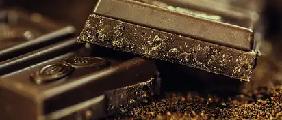 Ile kalorii ma czekolada? Wartości i właściwości