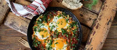 Ile kalorii ma jajecznica z 4 jajek?