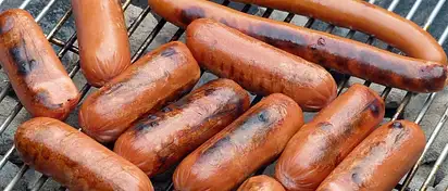 Ile kalorii ma kiełbasa? Sprawdź teraz