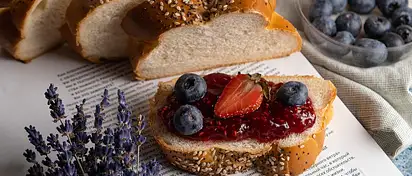 Ile kalorii ma naleśnik z dżemem | Wartości odżywcze