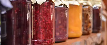 Ile kalorii ma galaretka owocowa? Sprawdź!