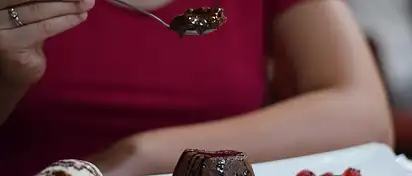 Deficyt kaloryczny: Jak chudnąć bez utraty mięśni