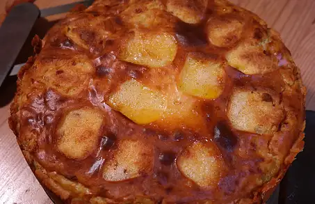 Ile kalorii ma placek ziemniaczany? Sprawdź wartości