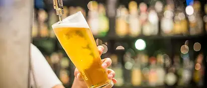 Ile kalorii ma piwo? Wartości odżywcze i porady dla diety