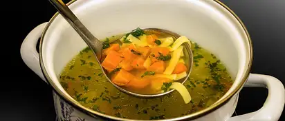 Meta Title: Ile kalorii ma rosół?