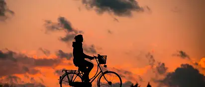 Ile kalorii spala jazda na rowerze?